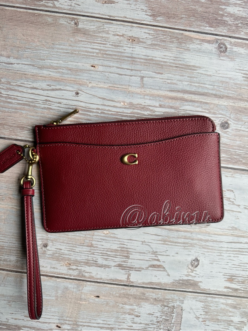 NWT Coach Pebble Leather L Zip Wristlet
